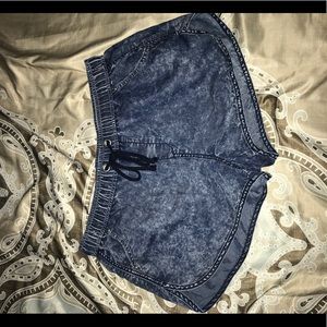 Acid washed shorts
